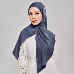 Niya Satin 2.0 in Admiral