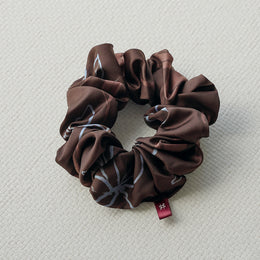 Minimalist Floral - Cocoa Scrunchie