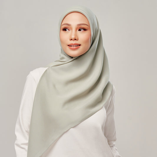 Zahra in Green - TudungPeople