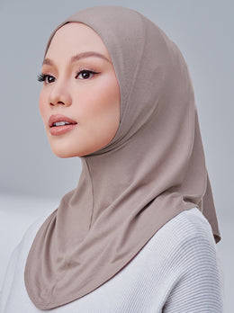 Najwa Petite