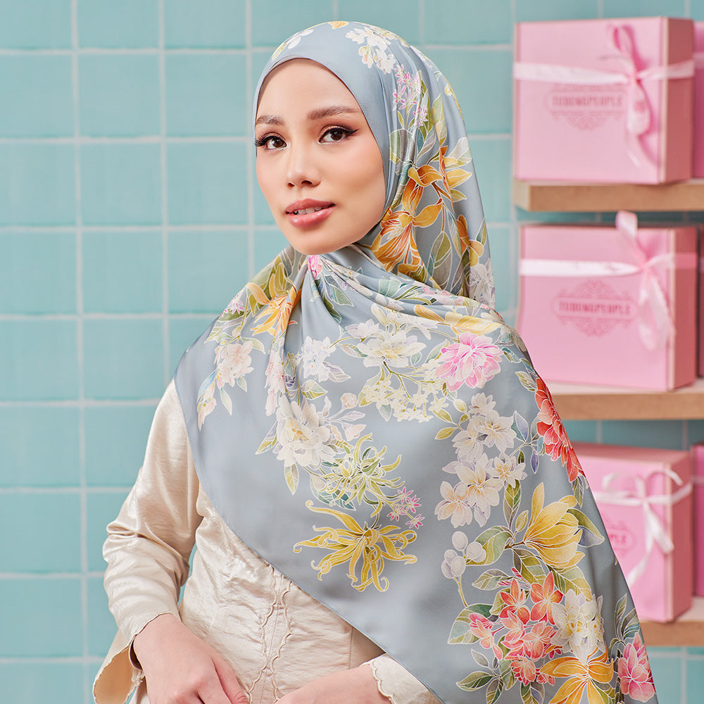LE Batik Floral in Soft Teal