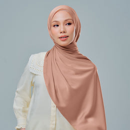 Inaya in Copper