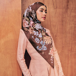 LE Heirloom - Dark Brown (SQ)
