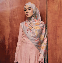 LE Heirloom - Grey