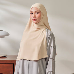 Mina Khimar in Peach