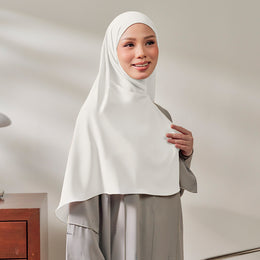 Mina Khimar in White