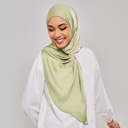 Niya Satin 2.0 in Olivine