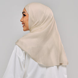 Niya Satin in Melon