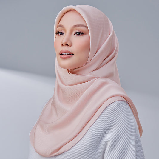 Sofya in Camellia - TudungPeople